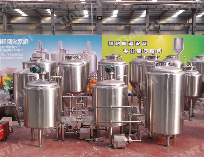 <b>3 HL used brewery equipment</b>